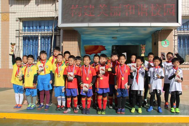 就差5分了！文班亚马单打唐斯转身得分 马刺9-0打停尼克斯